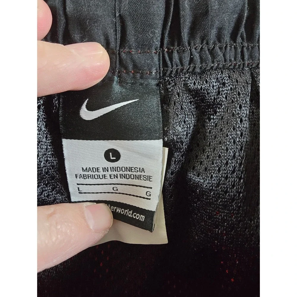 Nike Swim Trunks Mens Large Red Board Shorts NESS7421‎ Mesh Lined Athletic